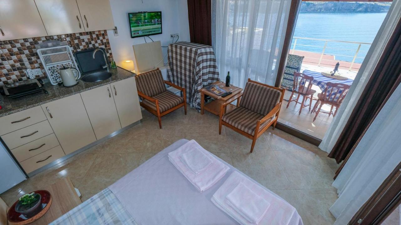 Teras Butik Apart Aparthotel Karaburun  Exterior photo