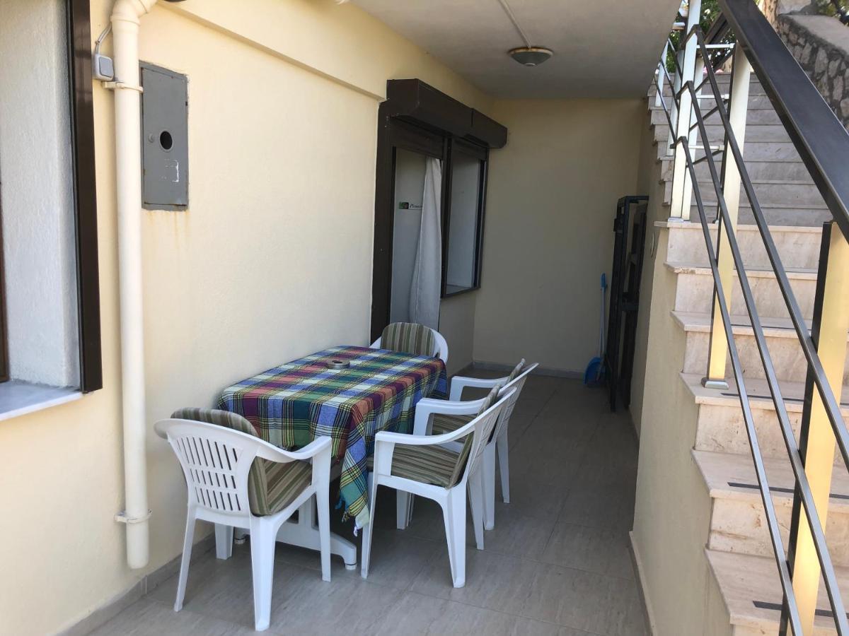 Teras Butik Apart Aparthotel Karaburun  Exterior photo